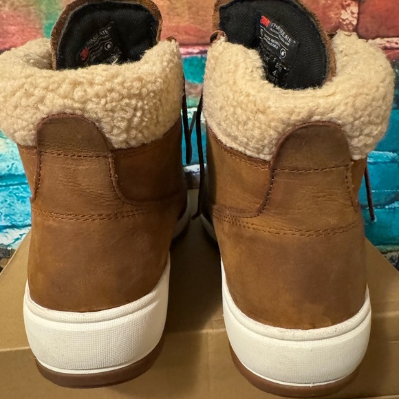 Wolverine Men's Brown and Black Boots - Picture 3 of 7